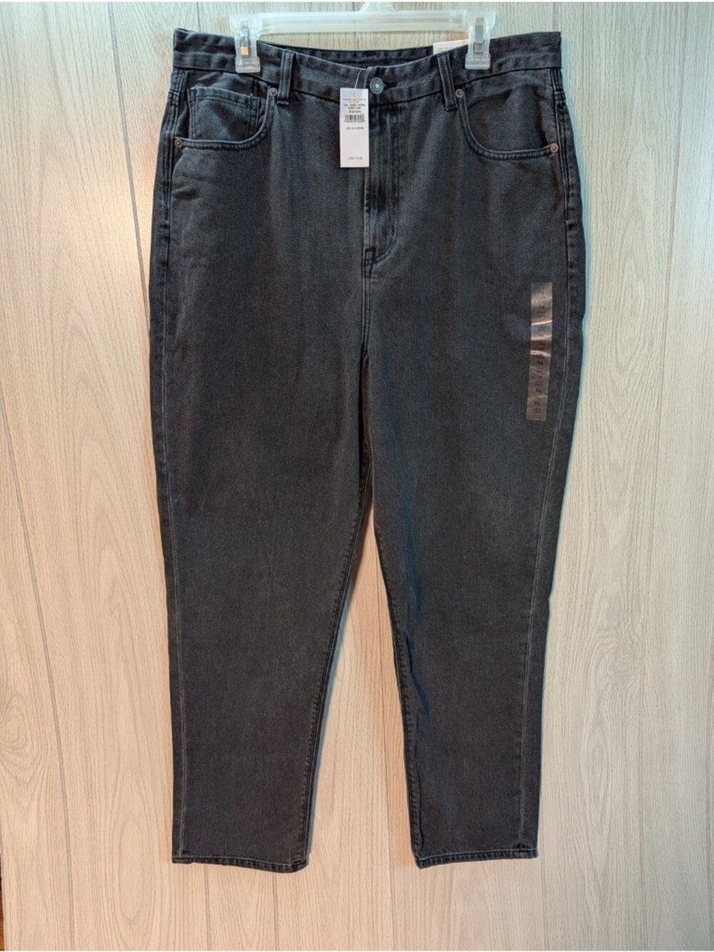 NWT American Eagle Washed Black Denim Jeans Stretch Curvy Mom Jean 16 NWT